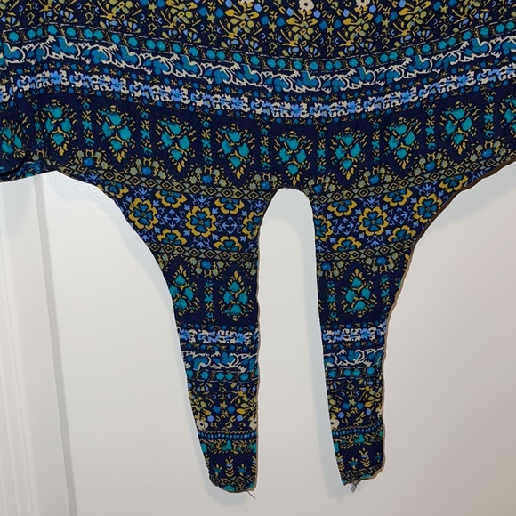 Blue Patterned Top - Picture 4 of 4